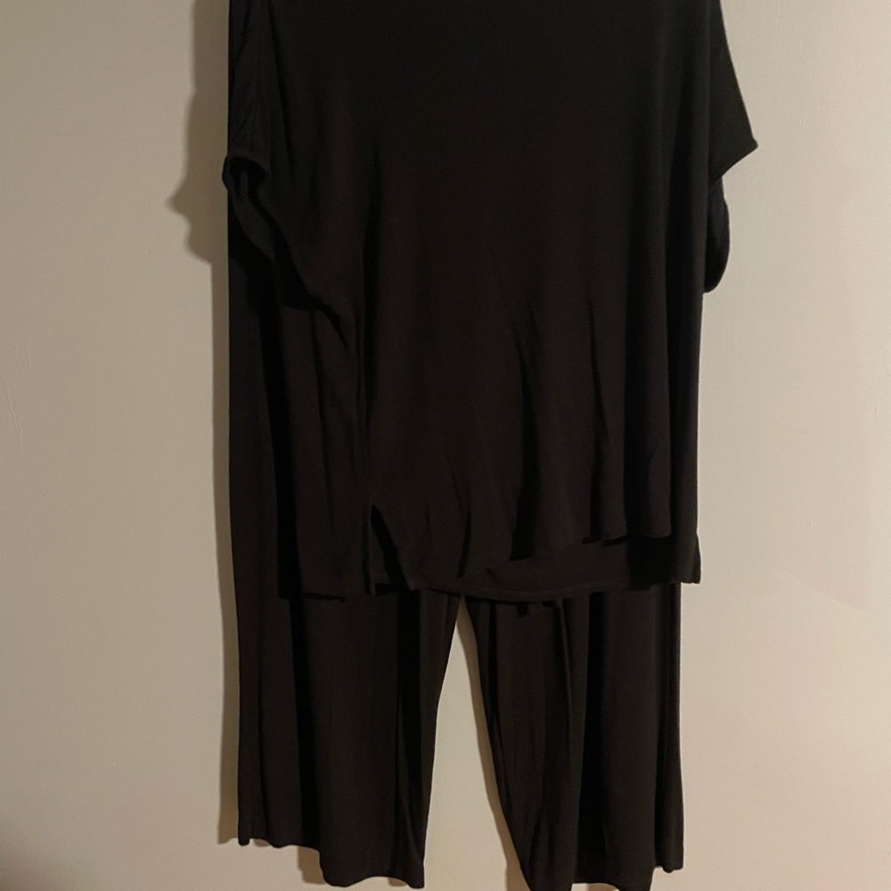 Universal Standard  Black Two-Piece sweater Set size S (14-16)